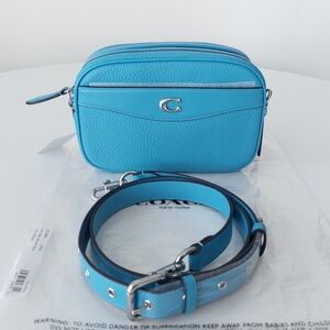 NWT Coach Camera Crossbody Bag Pebble Leather Pool Blue Everyday Small Purse